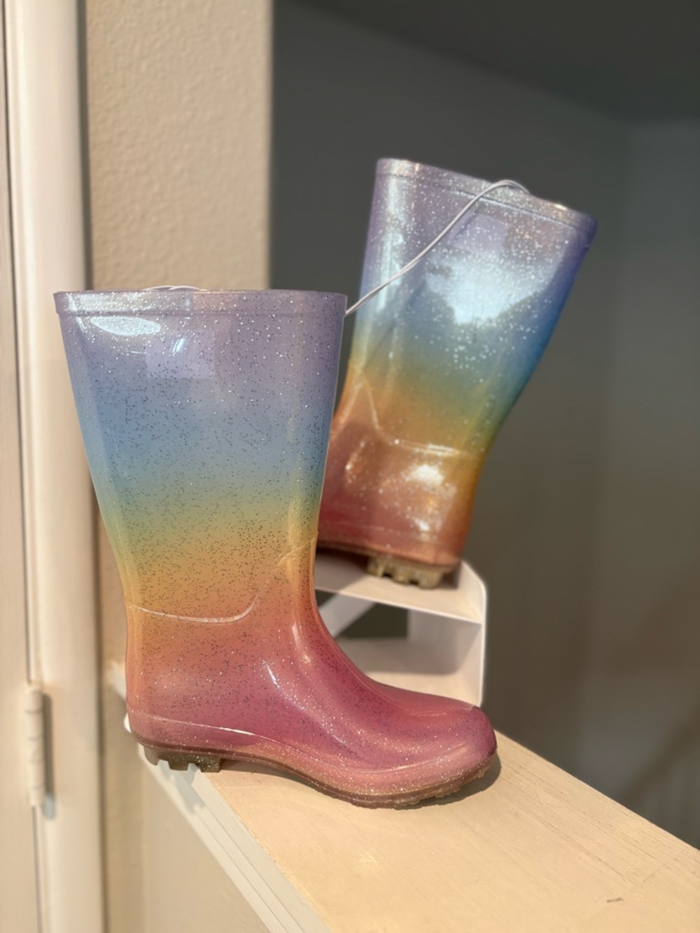 Kids' Target Cat & Jack Glitter Rainbow Ombre Rain Boots Size 1 NEW - Picture 2 of 6